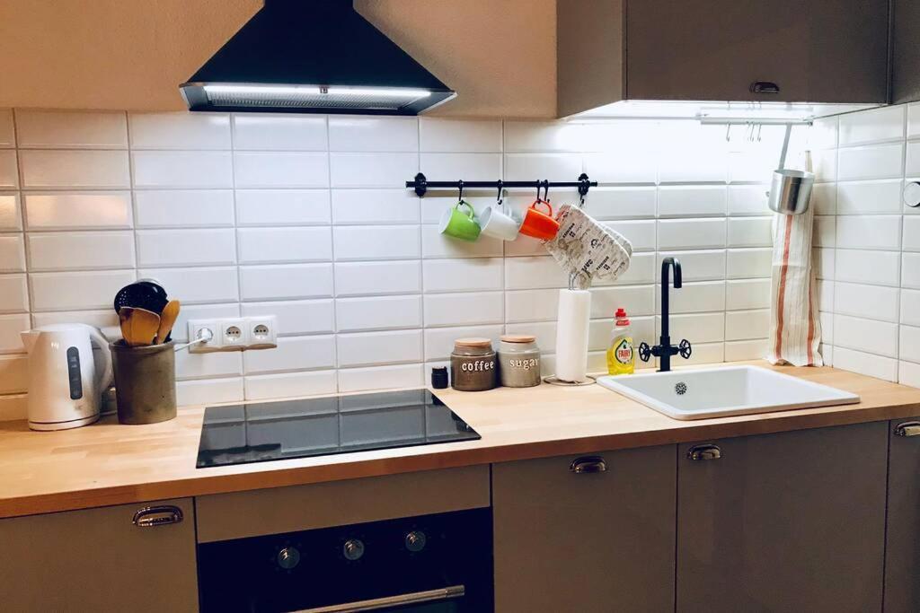 Home In The Heart Of Mannheim, Free Parking, Netflix, Fast Wifi Bagian luar foto