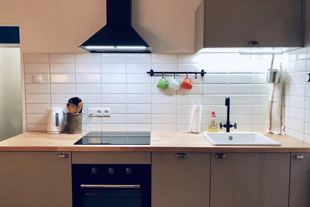 Home In The Heart Of Mannheim, Free Parking, Netflix, Fast Wifi Bagian luar foto